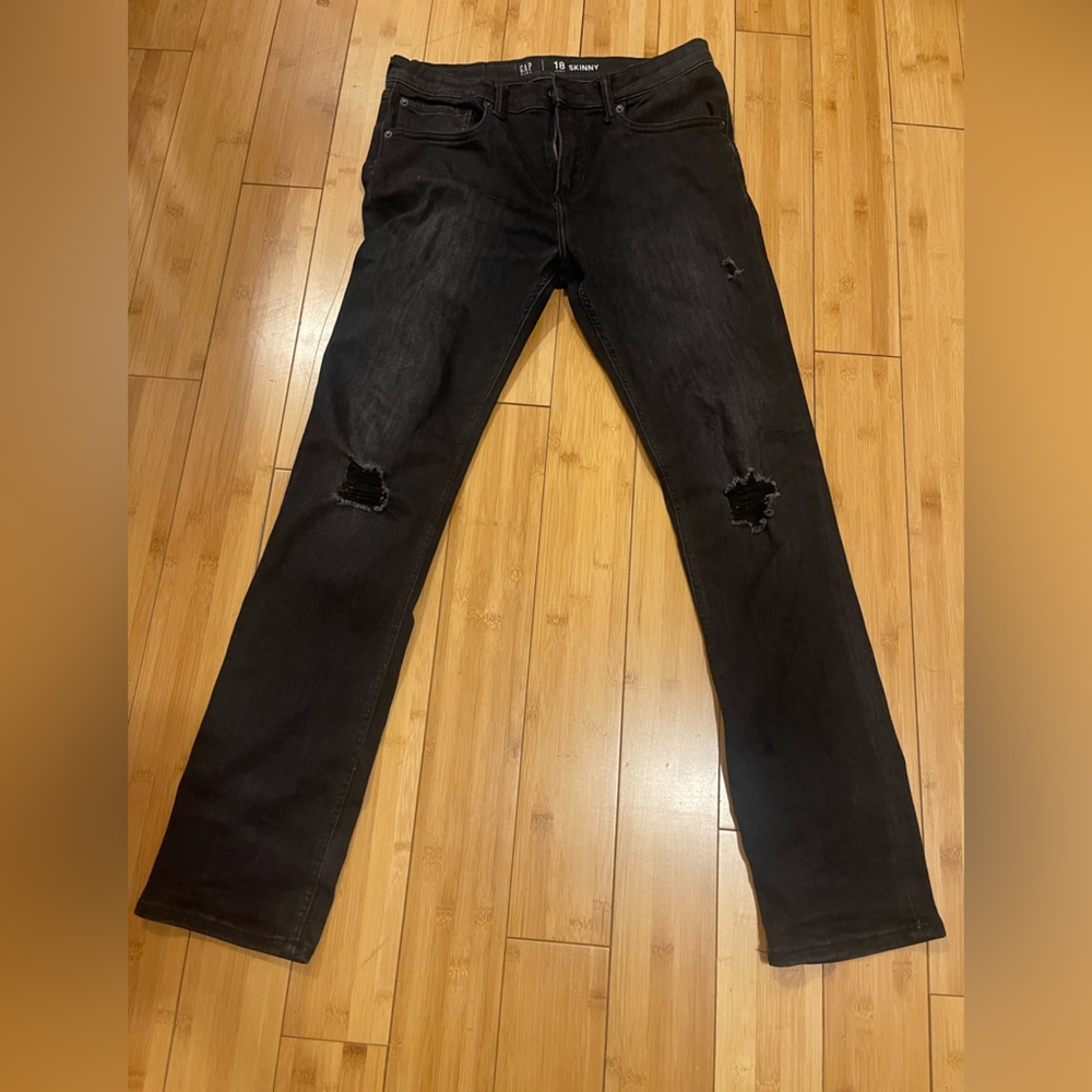 Black Gap Denim. Previously loved. Great condition. Size 18Y.